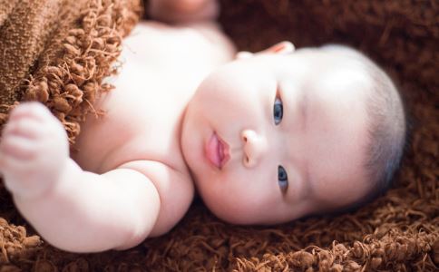 冬季婴幼儿皮肤护理 冬季如何护理婴儿肌肤 冬季宝宝皮肤护理