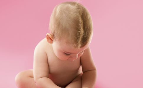 小儿发烧的原因 宝宝发烧的原因有哪些 婴儿发烧的原因