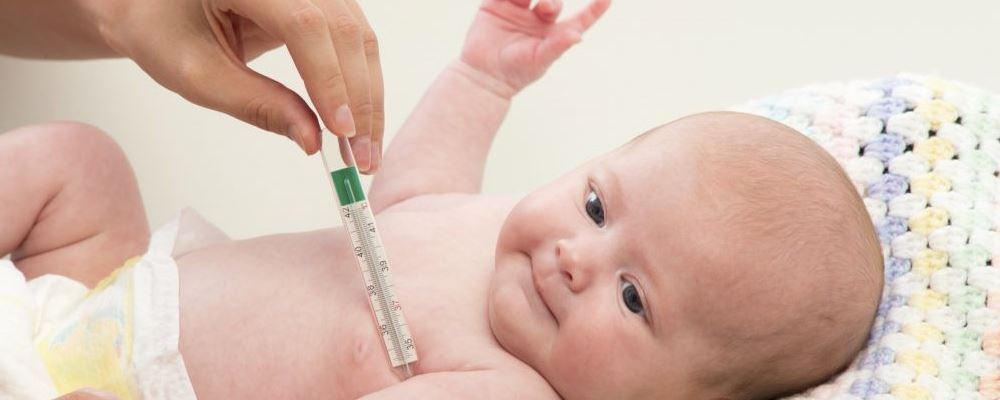 如何应对宝宝发烧 婴儿发烧如何应对 孩子发烧怎么办