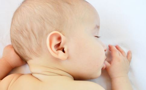 为什么宝宝睡觉摇头 宝宝睡觉摇头的原因 宝宝睡觉摇头