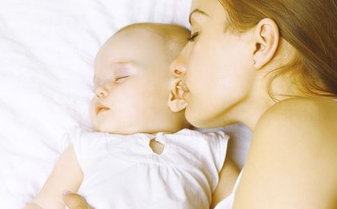 宝宝床上用品怎么买 宝宝用什么棉被好 宝宝床上用品