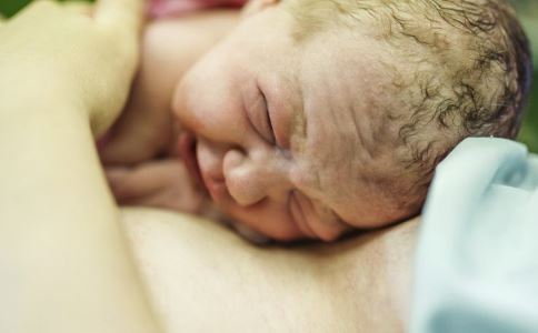 二胎分娩前的征兆 分娩后饮食需注意