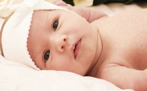 婴儿奶粉能经常换吗 营养是否会更全面