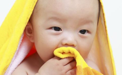 背巾的医疗作用 背巾的好处 背巾背宝宝的好处