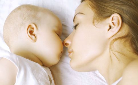 图解分娩过程 分娩过程孕妇如何做 分娩过程孕妇要做的事