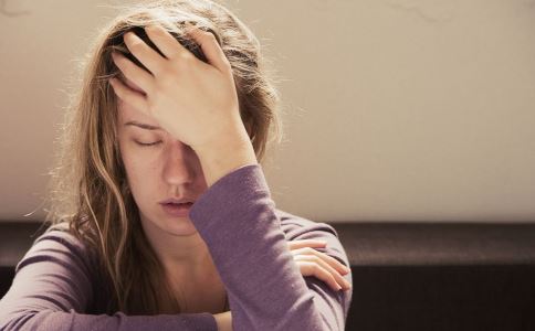 女性产前抑郁会有哪些表现 产前抑郁怎么办 产前抑郁的解决方法