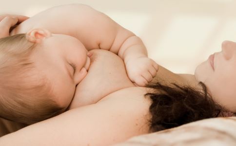 婴儿添加米粉注意事项 婴儿米粉喂养常识 宝宝吃米粉注意事项