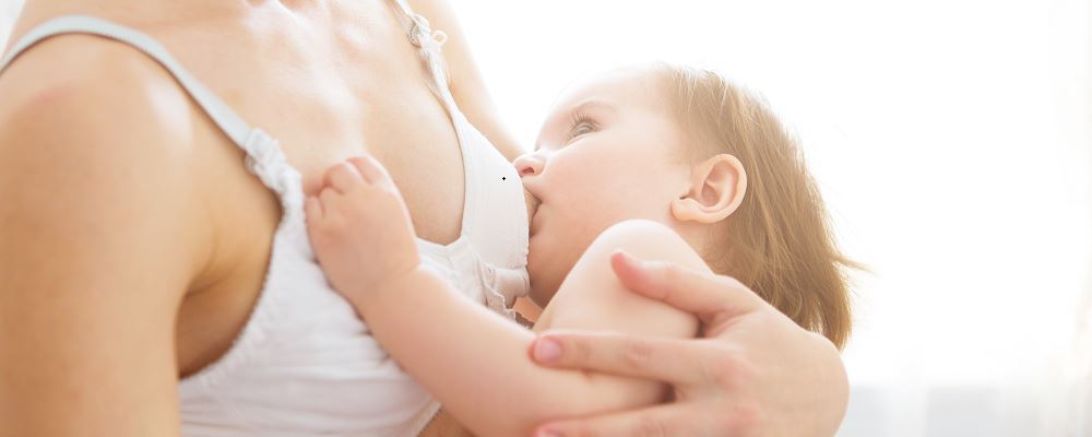 母乳喂养别超过几岁 几个月断奶比较好 宝宝几个月可以断奶