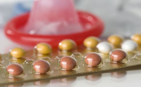 使用紧急避孕药的注意事项 紧急避孕药使用方法 紧急避孕药的副作用